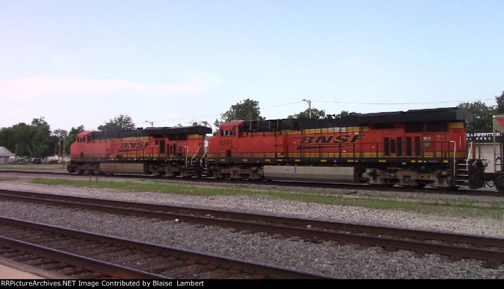 BNSF coal train DPUs